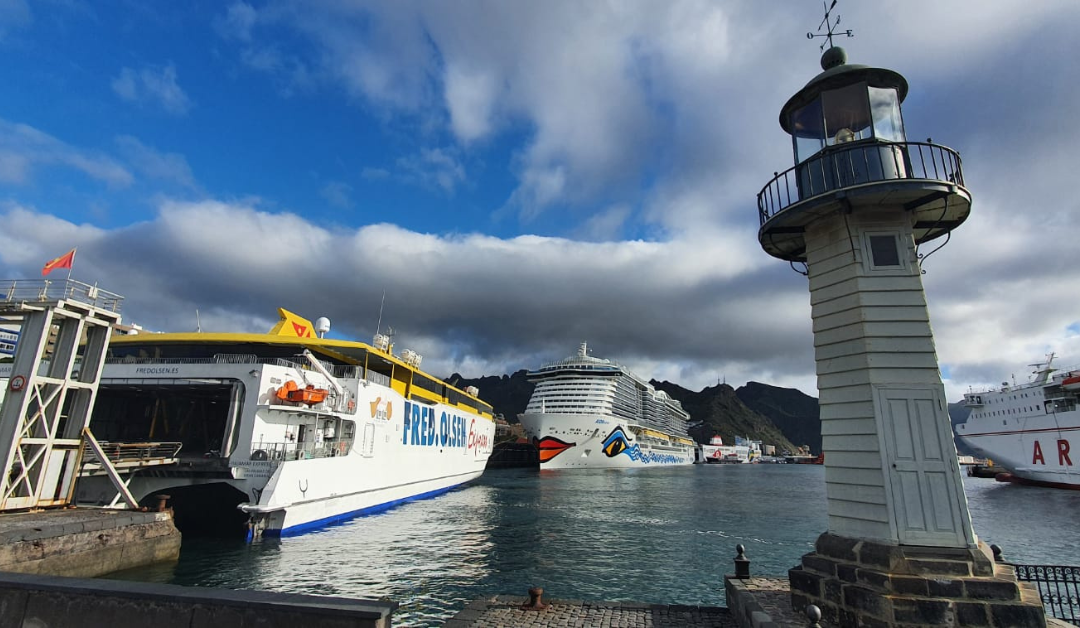 Puertos de Tenerife mantiene el liderazgo nacional en el tráfico de pasajeros y automóviles
