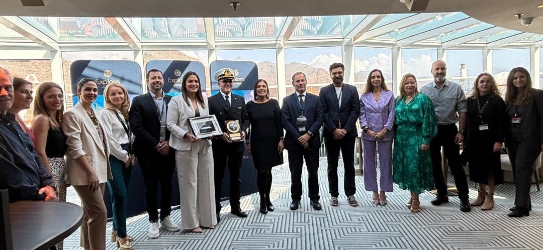 El puerto de Santa Cruz de Tenerife recibe al crucero de lujo Explora I en su primera escala