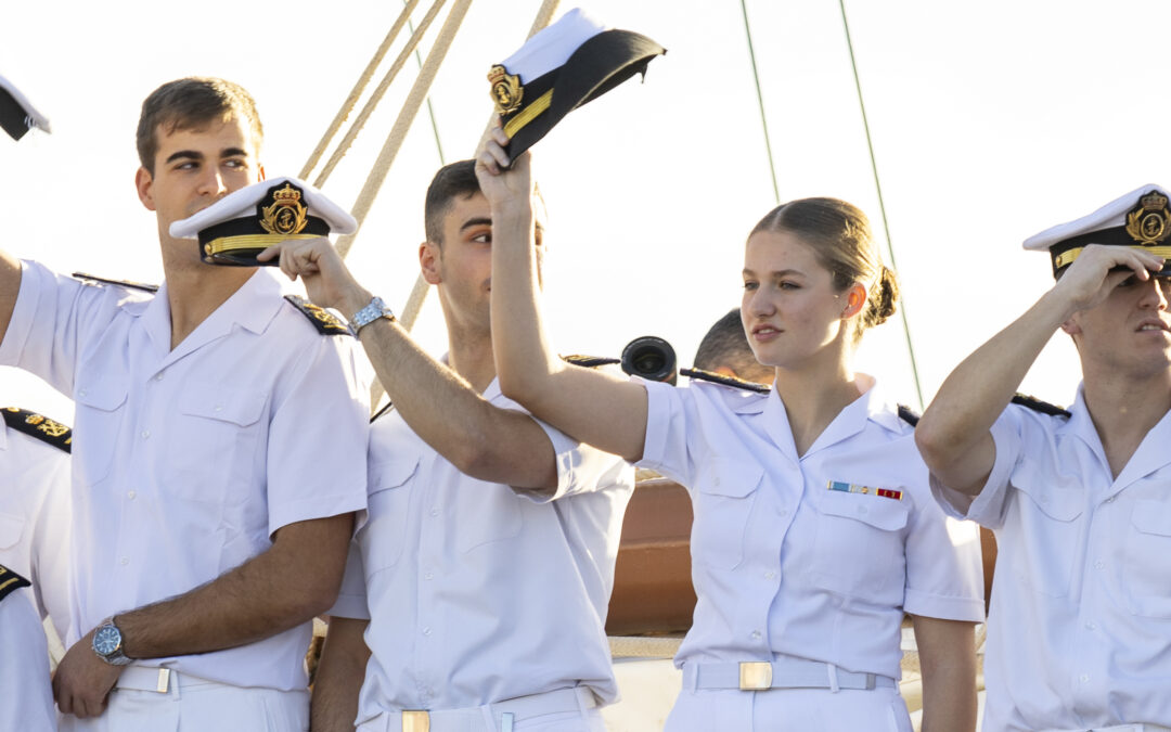 La princesa Leonor visita el puerto de Tenerife a bordo del buque Juan Sebastián de Elcano