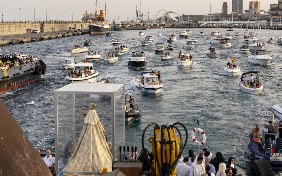 Más de sesenta embarcaciones acompañarán a la Virgen del Carmen en su procesión marítima en el puerto tinerfeño